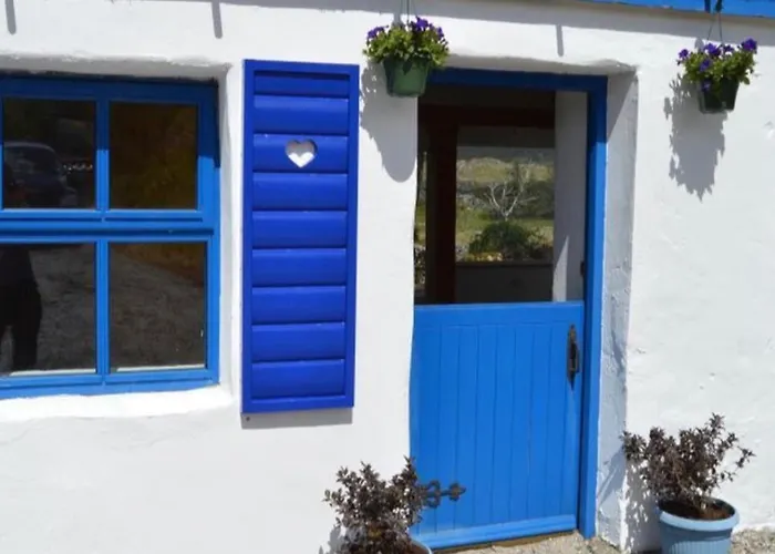 Beautiful Donegal Thatched Adderwal With Hot Tub Doochary